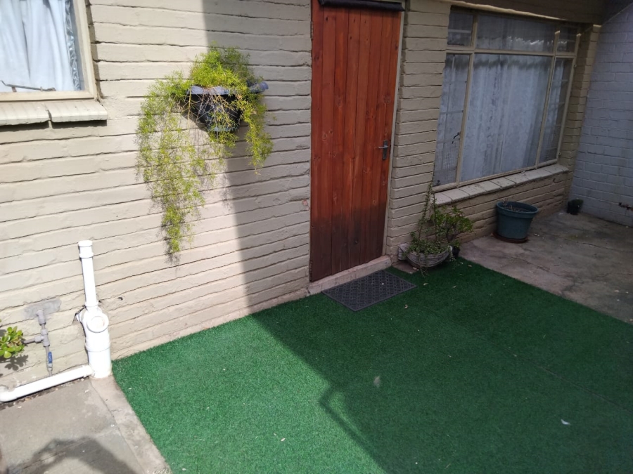 3 Bedroom Property for Sale in Wilkoppies North West